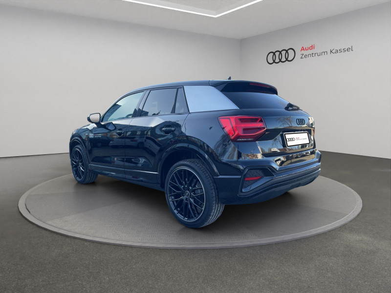 Audi - Q2
