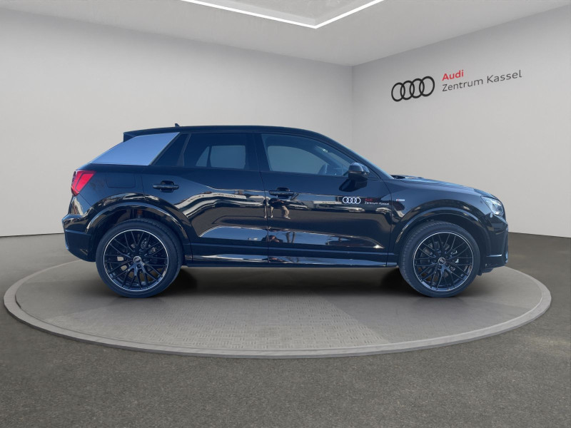 Audi - Q2