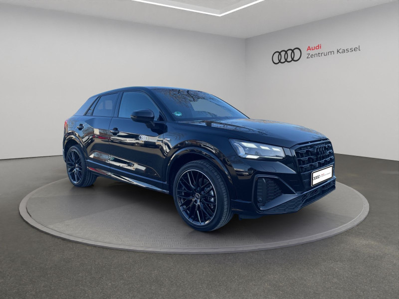 Audi - Q2