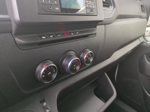 Ansicht 14 - Gebrauchtwagen Fahrzeug, Modell Interstar der Marke Nissan von Verkäufer C. Thomsen GmbH