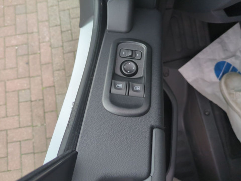 Ansicht 17 - Gebrauchtwagen Fahrzeug, Modell Interstar der Marke Nissan von Verkäufer C. Thomsen GmbH