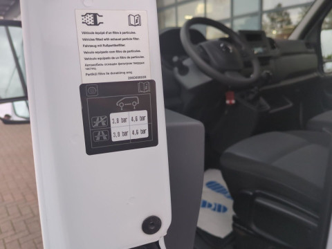 Ansicht 21 - Gebrauchtwagen Fahrzeug, Modell Interstar der Marke Nissan von Verkäufer C. Thomsen GmbH