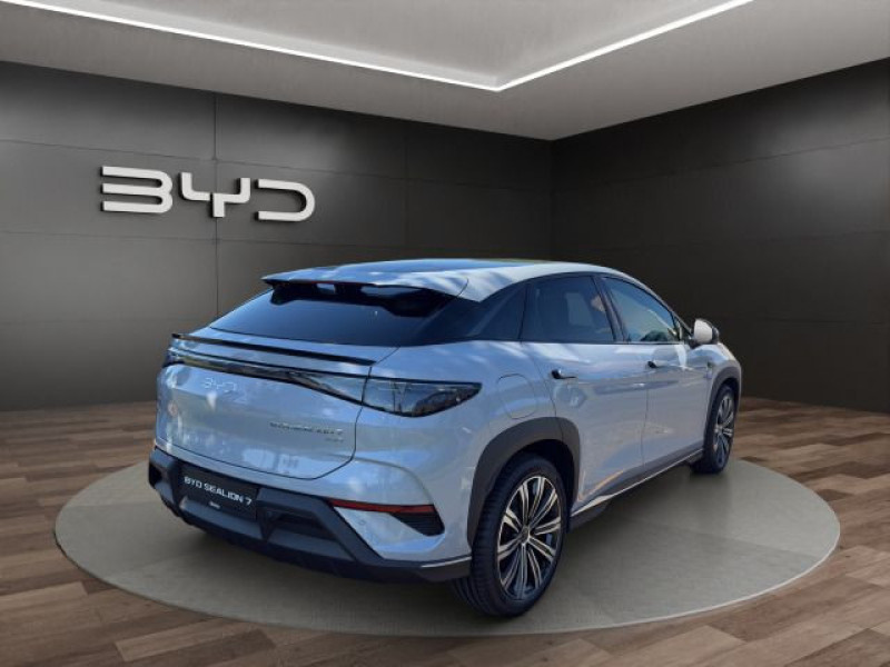 BYD - Sealion 7
