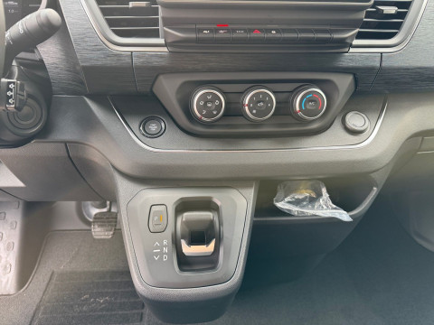 Ansicht 13 - Neuwagen Fahrzeug, Modell Primastar der Marke Nissan von Verkäufer Autohaus Junghans & Kunz GmbH