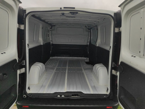 Ansicht 9 - Gebrauchtwagen Fahrzeug, Modell NV300 der Marke Nissan von Verkäufer Autozentrum Walter GmbH & Co. KG