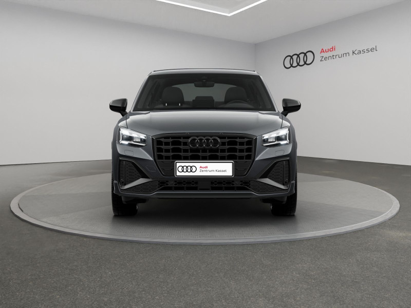 Audi - Q2