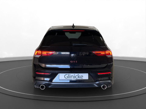 Volkswagen - Golf GTI