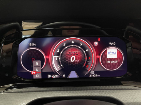 Volkswagen - Golf GTI