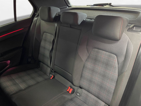 Volkswagen - Golf GTI