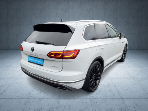 Volkswagen - Touareg