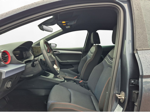 Seat Ibiza - Ibiza 1.5 TSI DSG FR Navi RüKa SiHz PDC LED