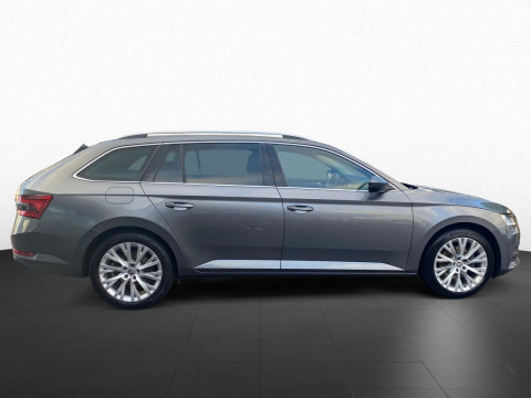 &Scaron;koda - Superb