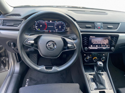 &Scaron;koda - Superb