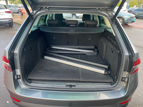 &Scaron;koda - Superb