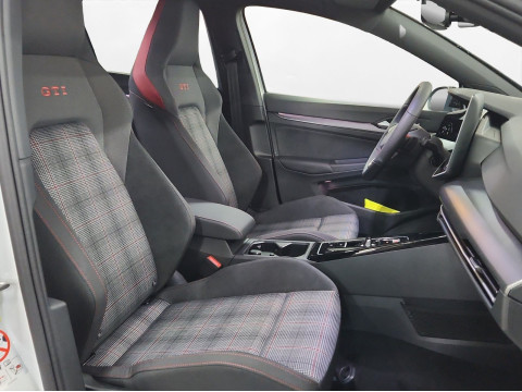 Volkswagen - Golf GTI