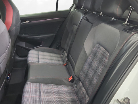 Volkswagen - Golf GTI