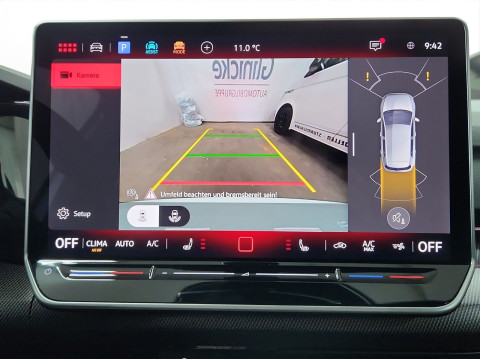 Volkswagen - Golf GTI