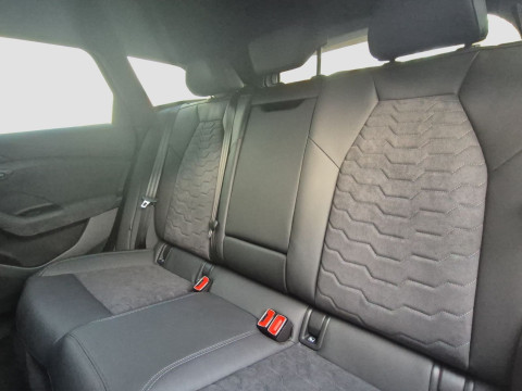 Audi - A6 Avant e-tron