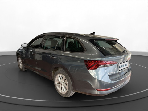 &Scaron;koda - Octavia