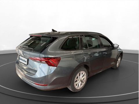 &Scaron;koda - Octavia