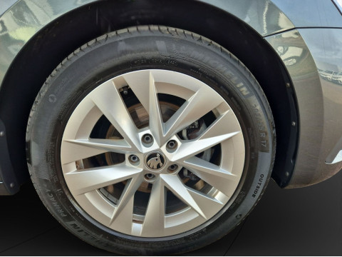 &Scaron;koda - Octavia