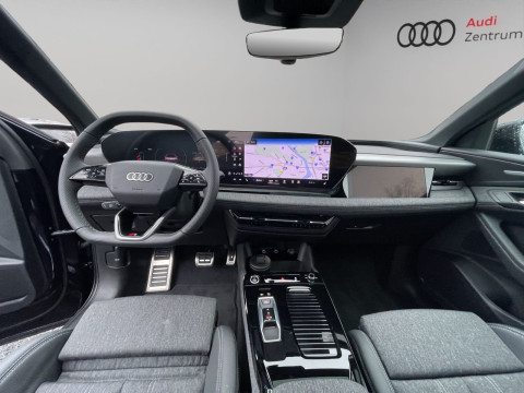Audi - Q6 SUV e-tron