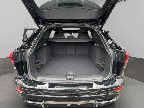 Audi - Q6 SUV e-tron