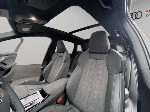 Audi - Q6 SUV e-tron