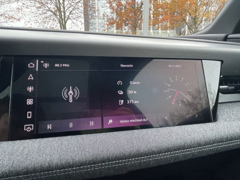 Audi - Q6 SUV e-tron