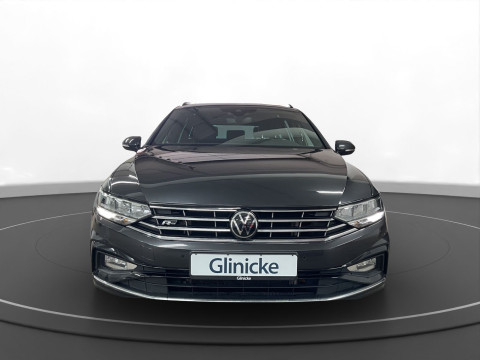 Volkswagen Passat Variant - Passat Variant 2.0 TDI R-Line Pano LED LM 18" Navi RFK ACC