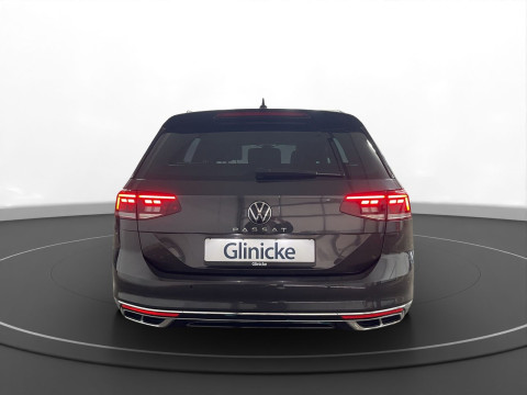 Volkswagen - Passat Variant