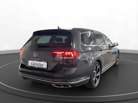 Volkswagen - Passat Variant