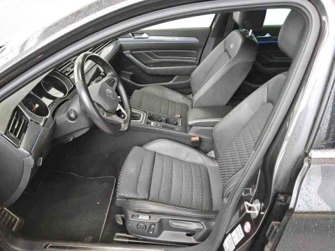 Volkswagen - Passat Variant