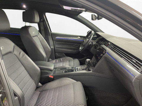 Volkswagen - Passat Variant