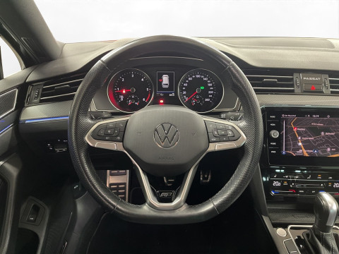 Volkswagen - Passat Variant