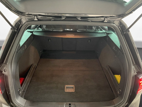 Volkswagen - Passat Variant