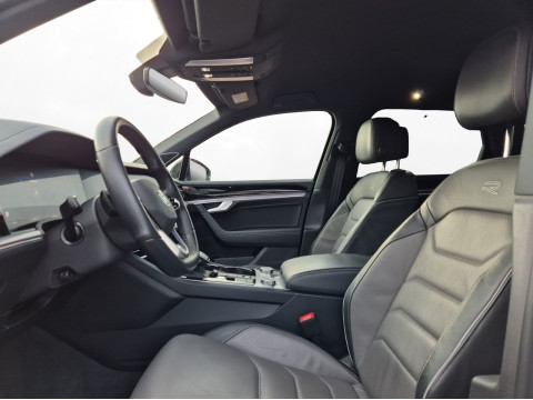 Volkswagen Touareg - Touareg 3.0 TDI DSG SHZ Luft AHK Leder R-Line 4Motion