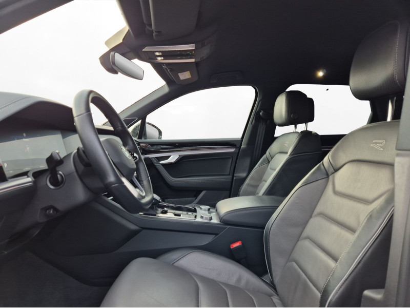 Volkswagen - Touareg