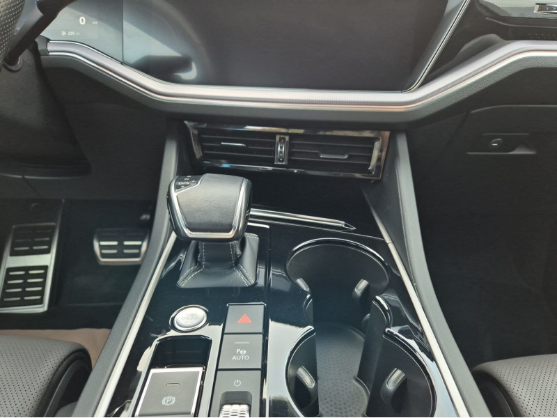 Volkswagen - Touareg