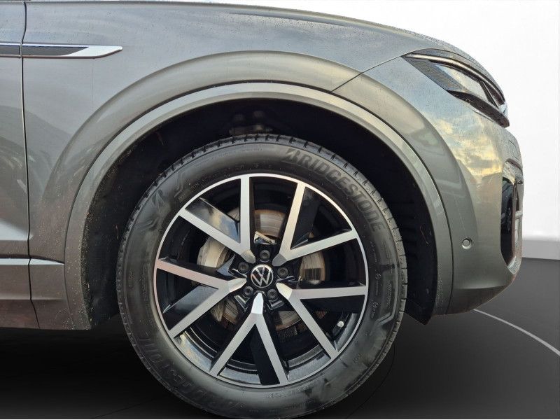 Volkswagen - Touareg