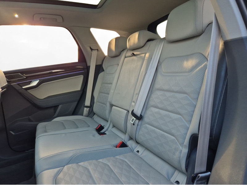 Volkswagen - Touareg