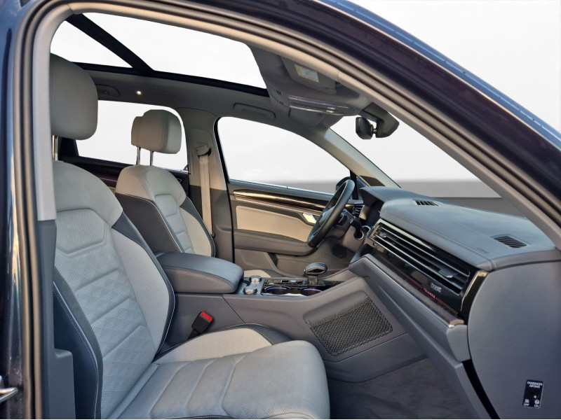 Volkswagen - Touareg