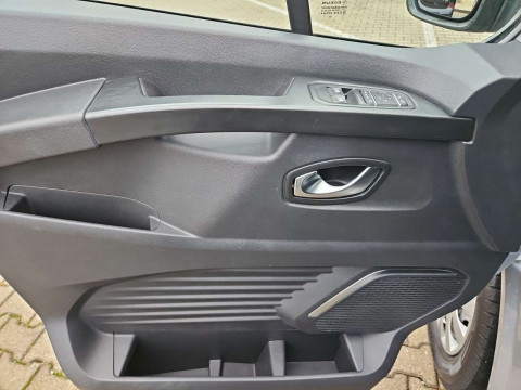 Ansicht 14 - Gebrauchtwagen Fahrzeug, Modell NV300 der Marke Nissan von Verkäufer Autohaus Priller – Zweigniederlassung der Autohaus MKM Huber GmbH