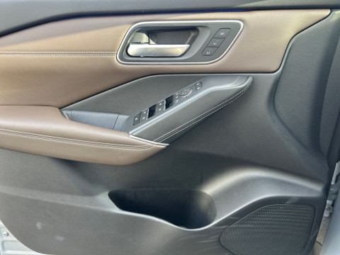 Ansicht 18 - Gebrauchtwagen Fahrzeug, Modell Qashqai der Marke Nissan von Verkäufer C. Thomsen GmbH