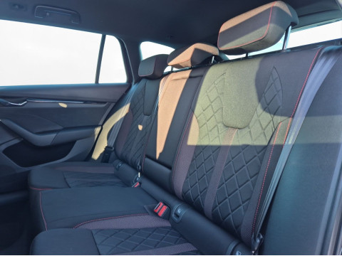 &Scaron;koda - Octavia