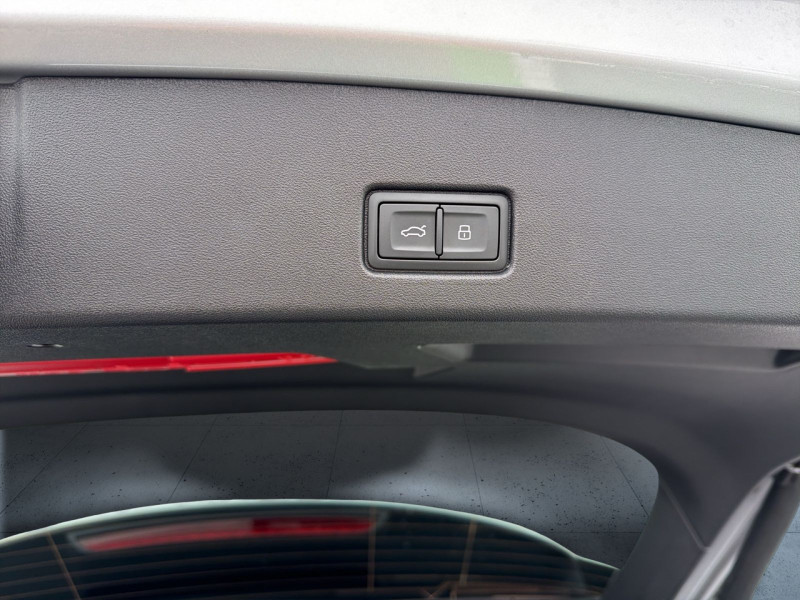 Audi - Q4 e-tron