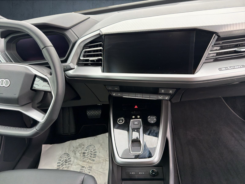Audi - Q4 e-tron