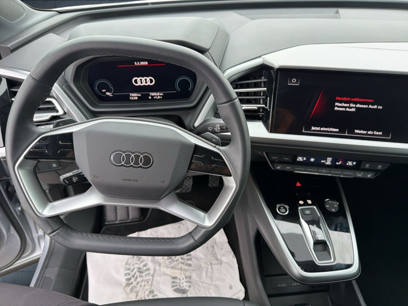 Audi - Q4 e-tron