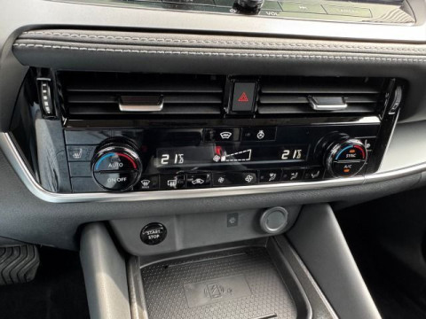 Ansicht 17 - Gebrauchtwagen Fahrzeug, Modell Qashqai der Marke Nissan von Verkäufer Auto Treff Oranke GmbH