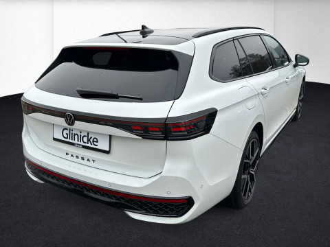 Volkswagen Passat - Passat R-Line 1,5 l eHybrid OPF 130 kW (177 PS) / 85 KW (115 PS) 6-Gang-Doppelkupplungsgetriebe DSG